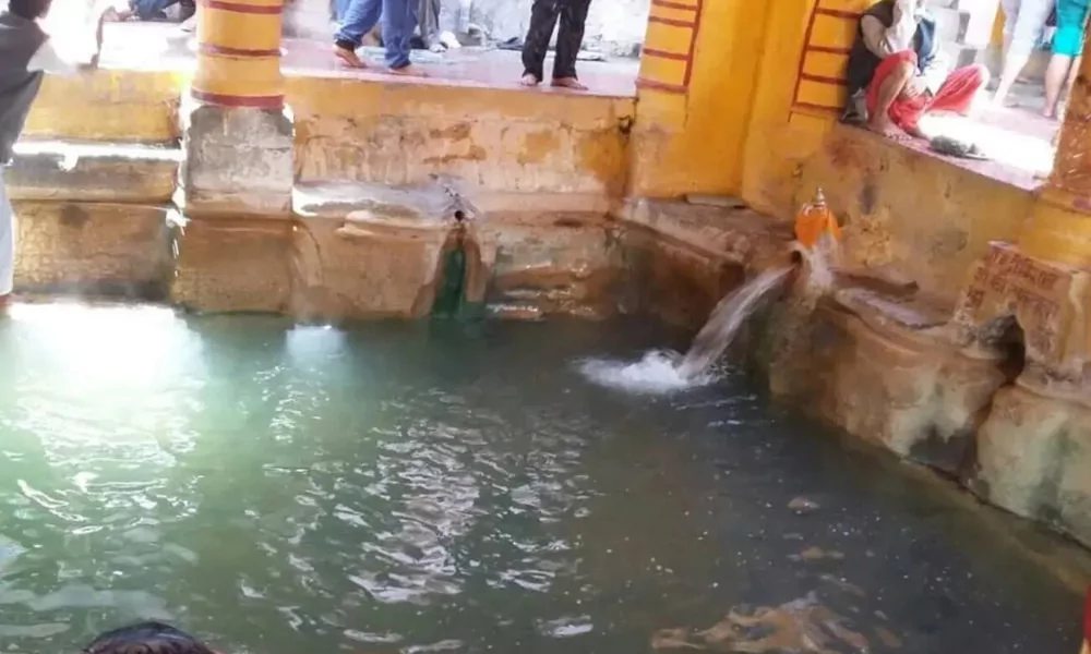 Tapt Kund Badrinath Blog