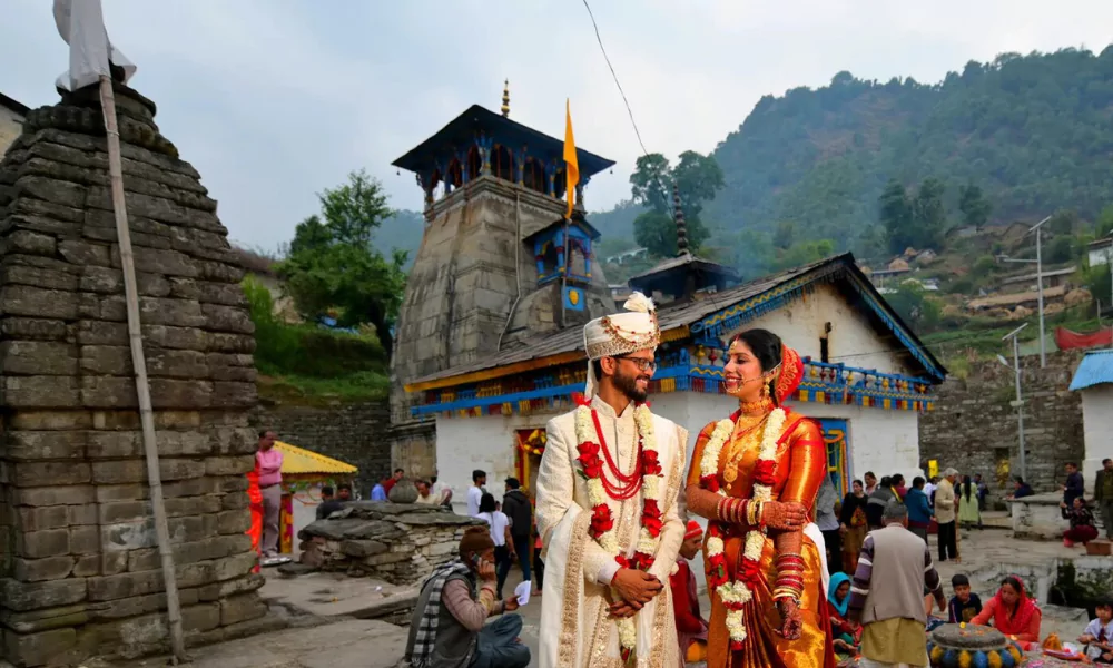 Wedding at Triyuginarayan Temple